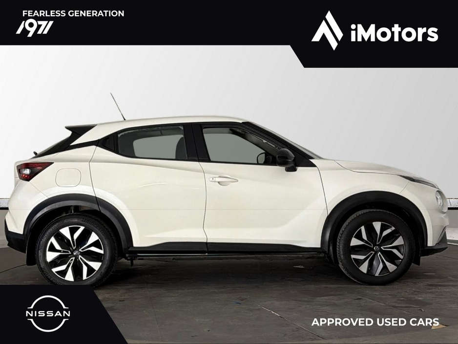 2022 Nissan Juke - image 2