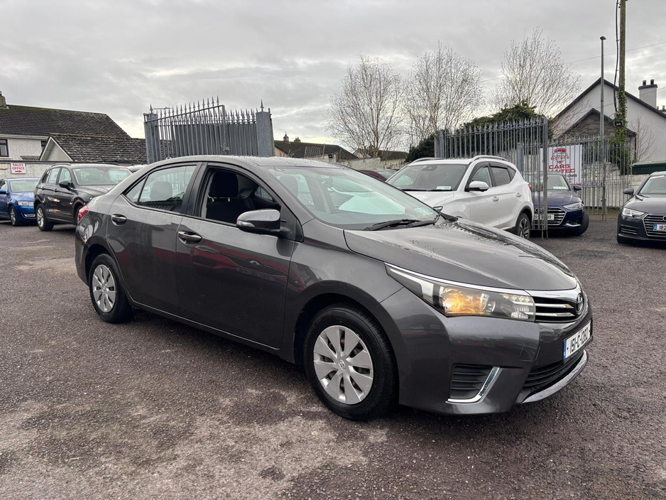 2015 Toyota Corolla 1.33 TERRA 4DR  PETROL €9,950
