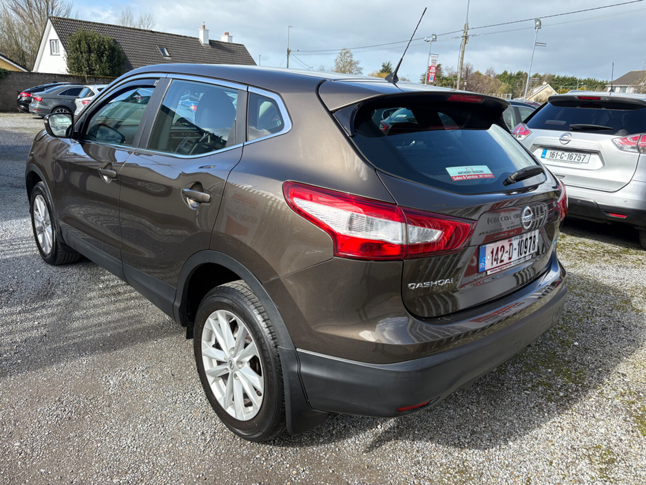 2014 Nissan Qashqai - image 5