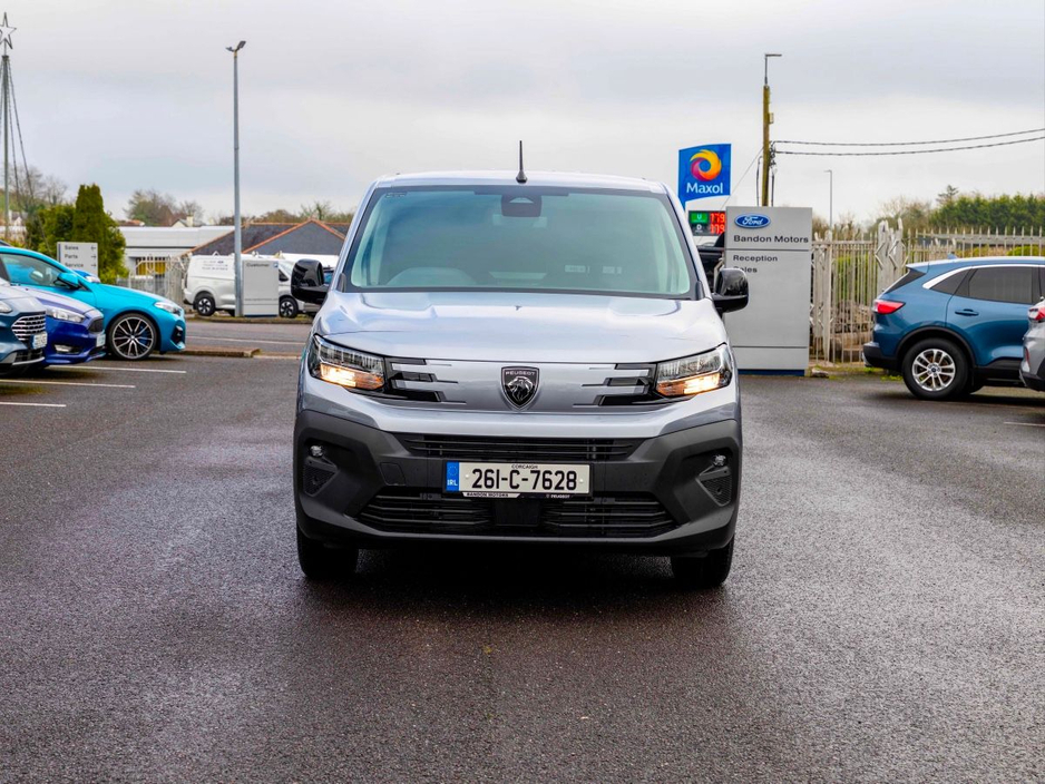 2026 Peugeot Partner - image 6