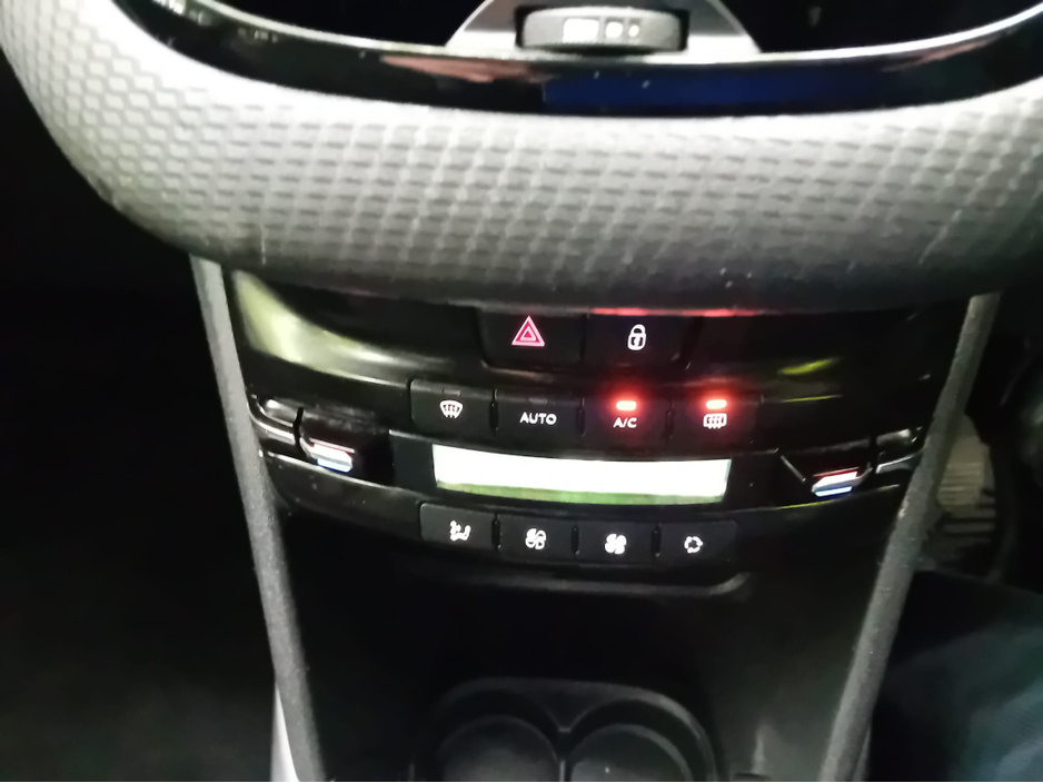 2018 Peugeot 2008 - image 23