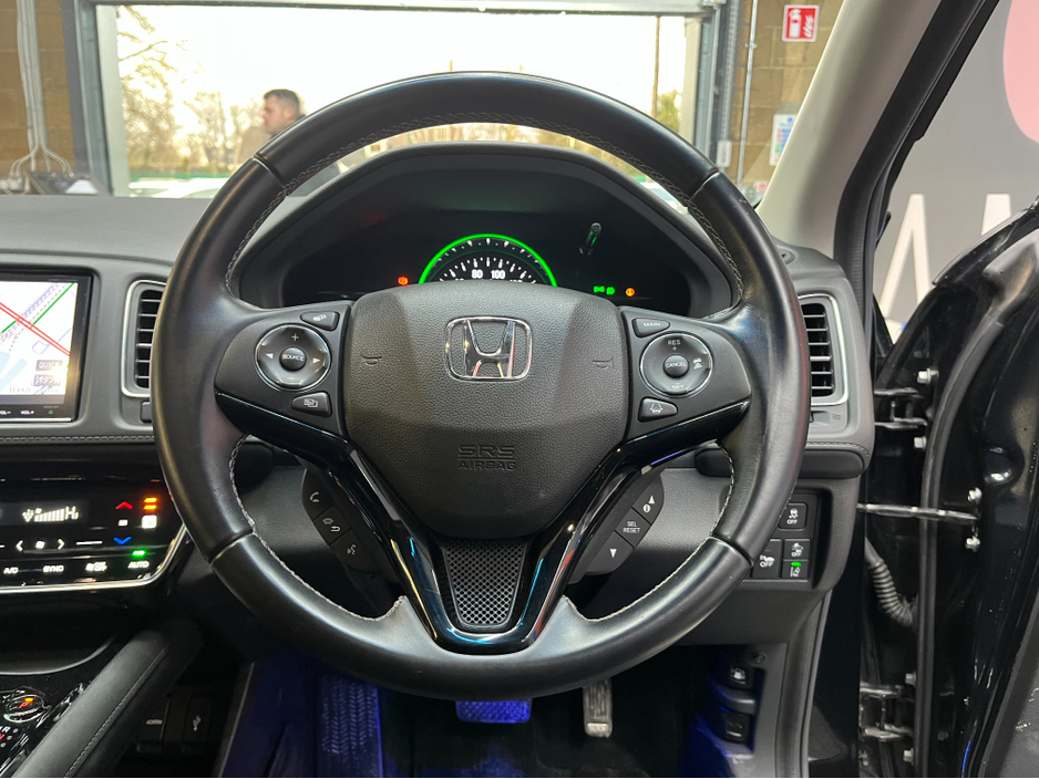 2017 Honda Vezel €17950 2017 HONDA VEZEL Z HYBRID SENSING 1.5 AUTOMATIC / CRUISE CONTROL / REVERSE CAMERA / HEATED SEATS AND MORE €17,950