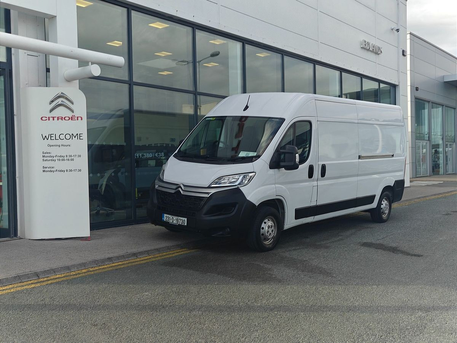 2023 Citroen Relay - image 11