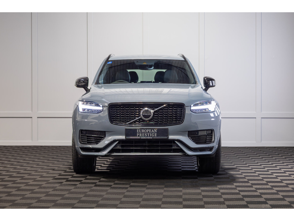 2022 Volvo XC90 PHEV T8 (390hp) R-Design AWD €59,950