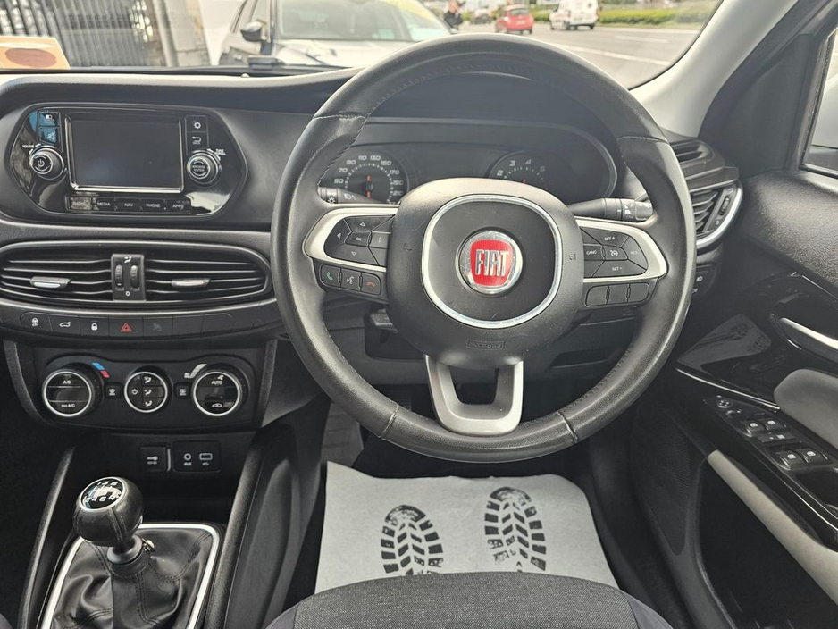 2017 Fiat Tipo - image 13