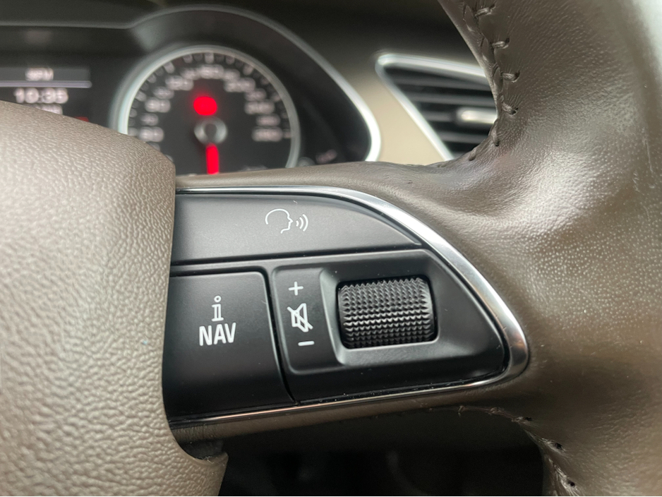 2014 Audi A4 - image 15