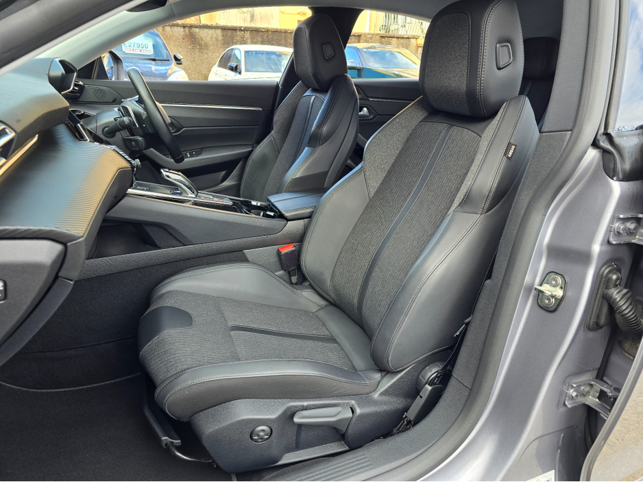 2022 Peugeot 508 - image 12