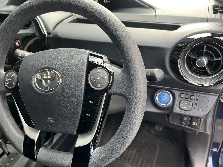 2019 Toyota Aqua - image 5