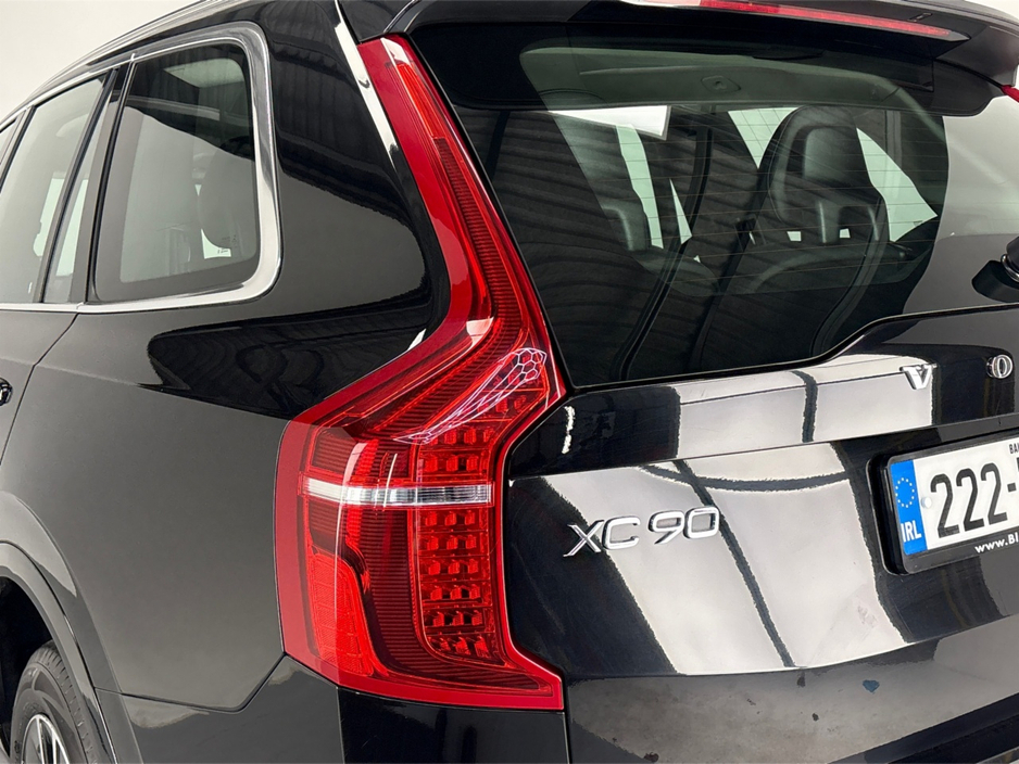 2022 Volvo XC90 2.0 T8**7 SEATER**BLACK LEATHER INTERIOR**FRONT HEATED ELECTRIC MEMORY SEATS**HEATED MULTIFUNCTIONAL STEERING WHEEL**TOUCH SCREEN DIGITAL MEDIA DISPLAY**REVERSE CAMERA*KEYLESS START*ELECTRIC TAILGATE* €53,995