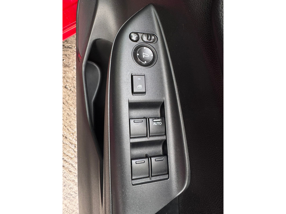 2014 Honda Fit DBA-GK3 5DR AUTO €7,800