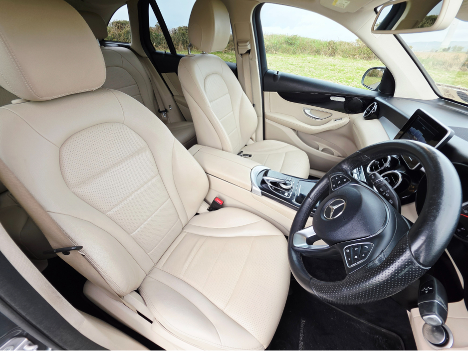 2018 Mercedes-Benz GL Class - image 7