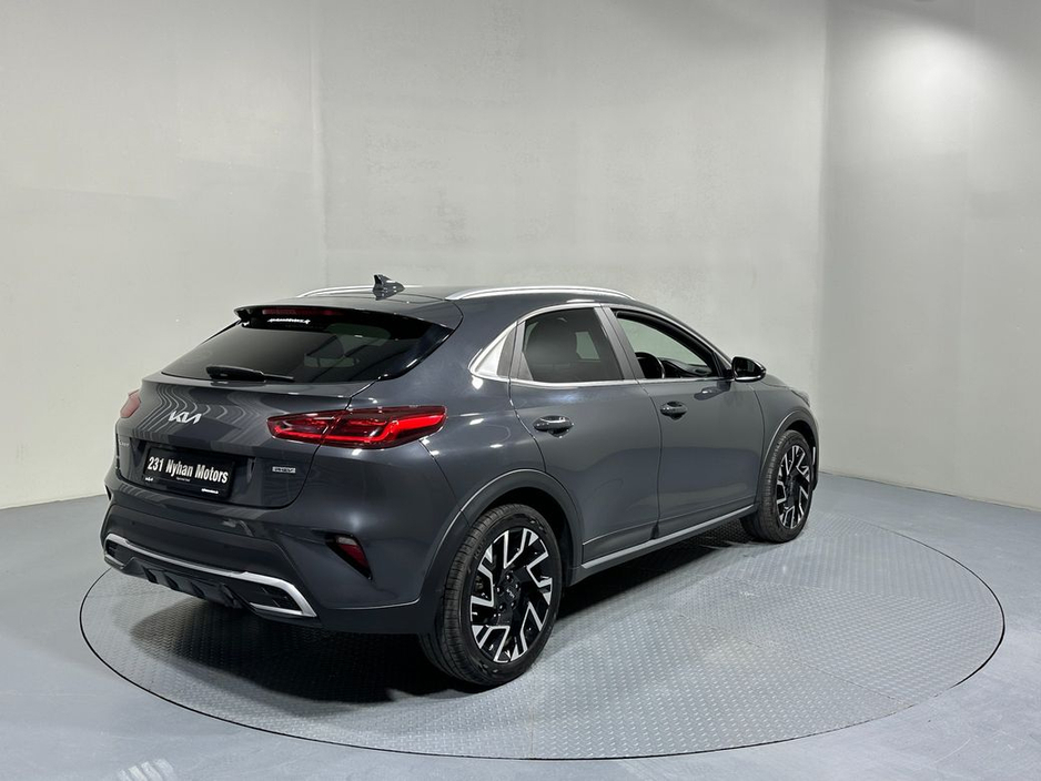 2023 Kia XCeed - image 7