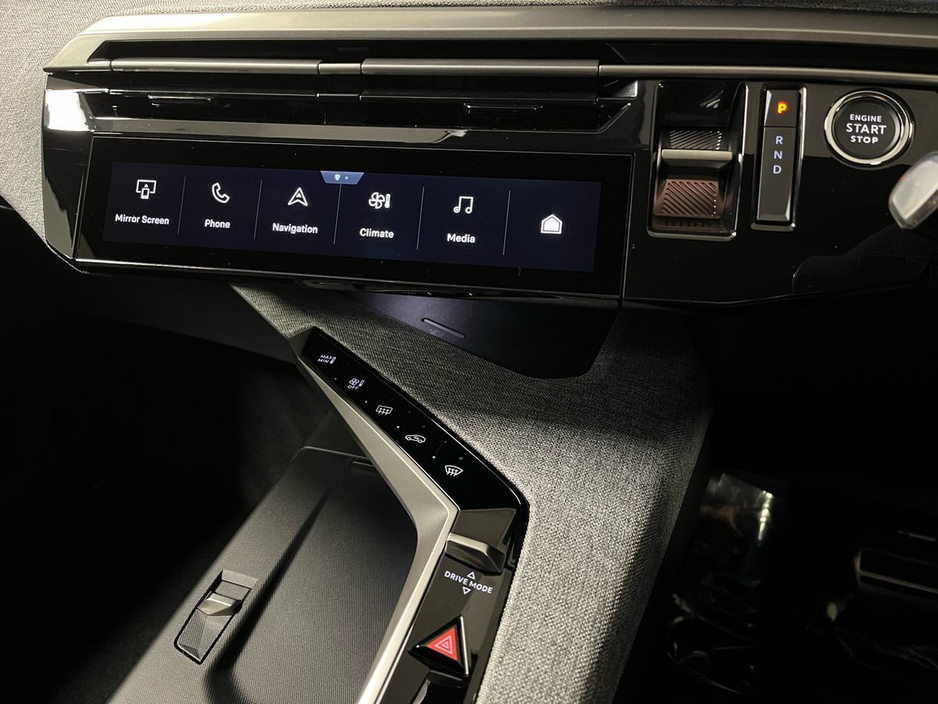 2025 Peugeot 3008 - image 4