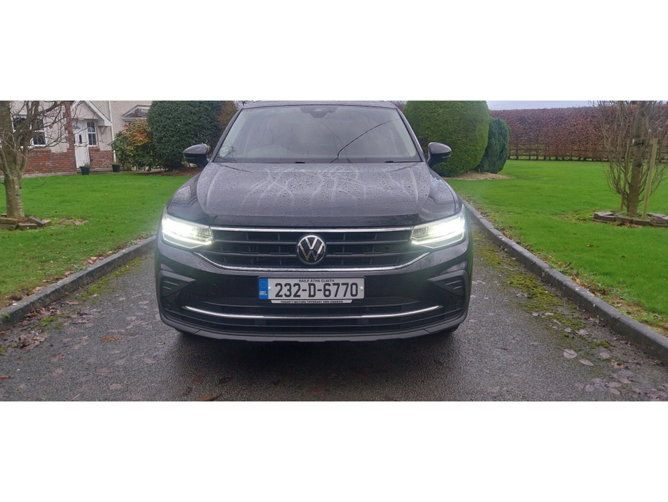2023 Volkswagen Tiguan LIFE 2.0 TDI 122BHP TECH PK €36,950