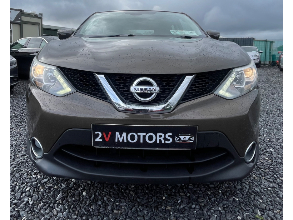 2015 Nissan Qashqai 1.5 DSL SV 4DR LOW KM €8,950