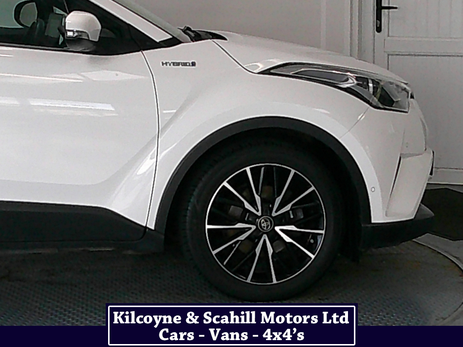 2017 Toyota C-HR - image 34