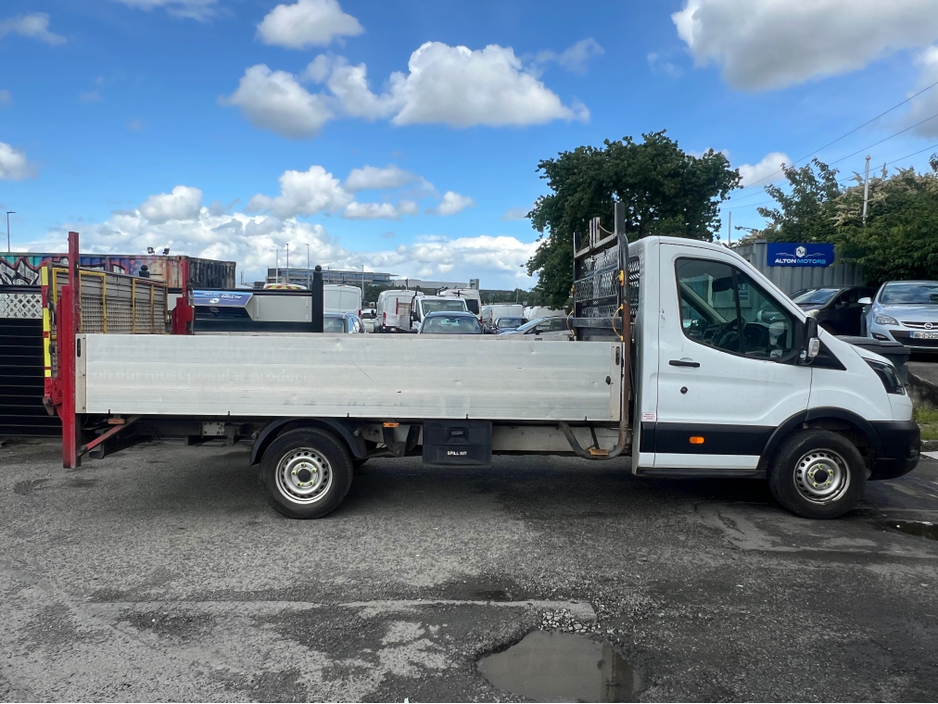 2021 Ford Transit - image 3