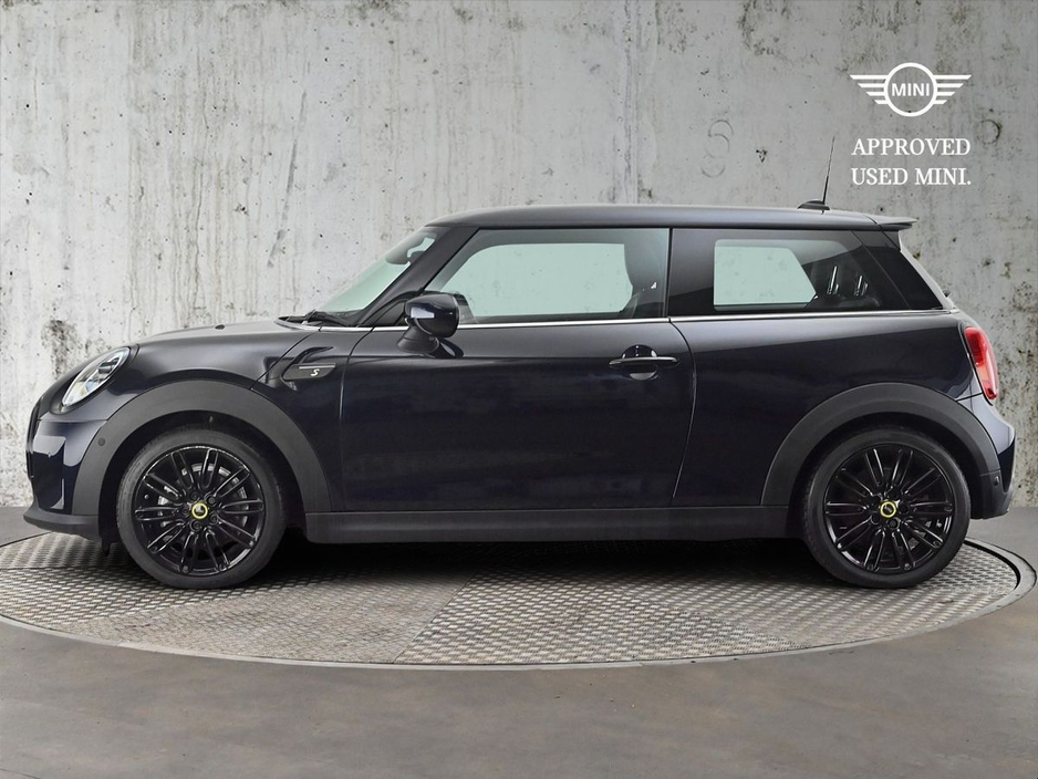 2023 MINI Hatch - image 3