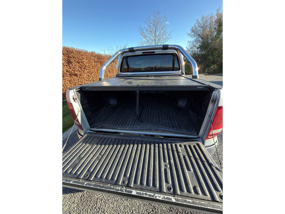 2018 Volkswagen Amarok - image 14