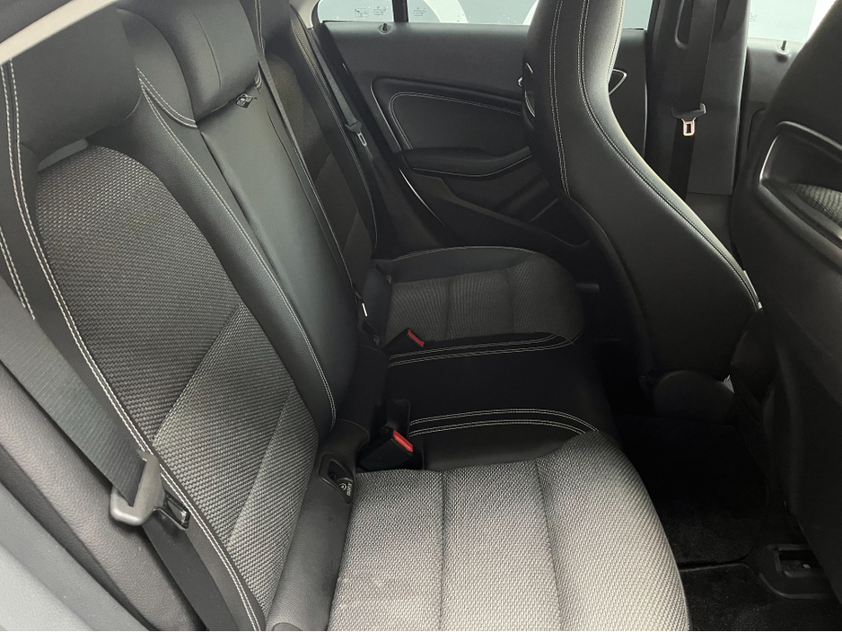 2018 Mercedes-Benz CLA Class €20950 2018 MERCEDES-BENZ CLA180 AMG STYLE 1.6 AUTOMATIC / CRUISE CONTROL / REVERSE CAMERA / HEATED SEATS / PADDLE SHIFTERS €20,950