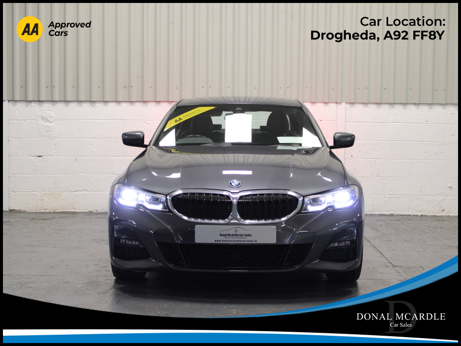 2022 BMW 3 Series - image 2