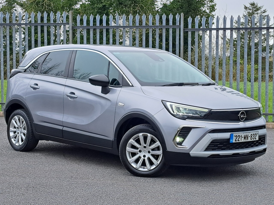 2022 Opel Crossland - image 2