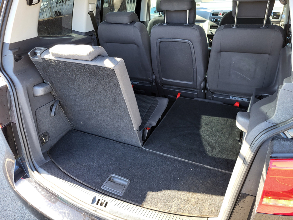 2014 Volkswagen Touran - image 15