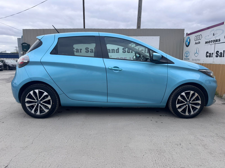 2020 Renault Zoe - image 15