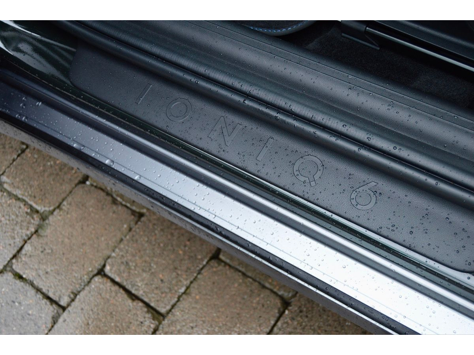 2025 Hyundai Ioniq 6 Ioniq 6 Signature 77kWH €37,995