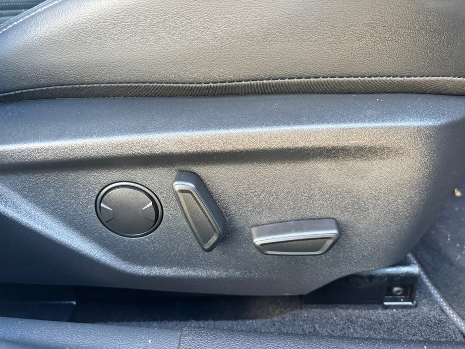 2022 Ford Focus - image 17