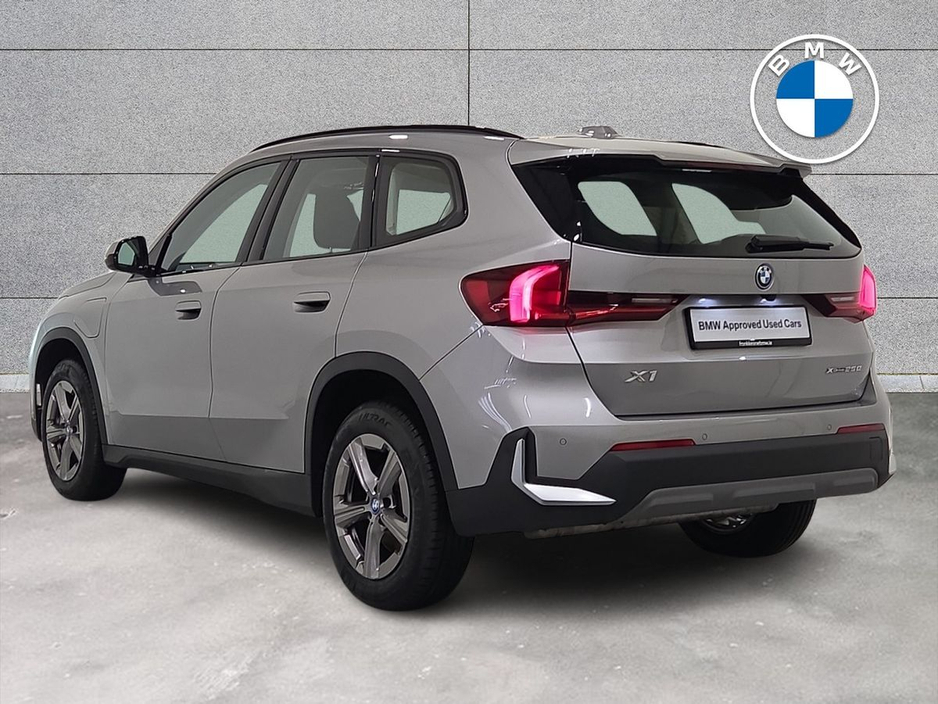 2024 BMW X1 - image 2