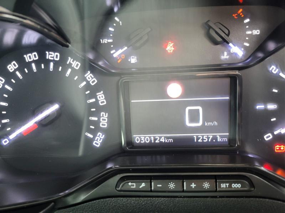 2023 Citroen Berlingo - image 17