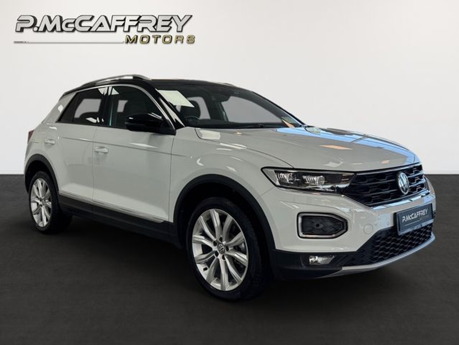 2020 Volkswagen T-Roc - image 3