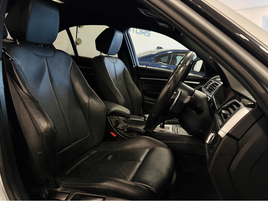 2018 BMW 3 Series - image 13