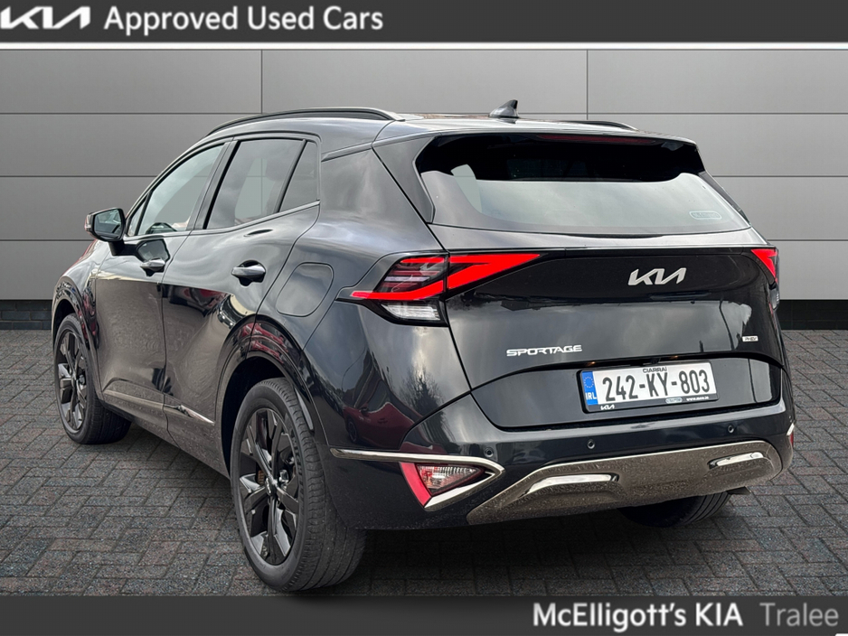 2024 Kia Sportage - image 2