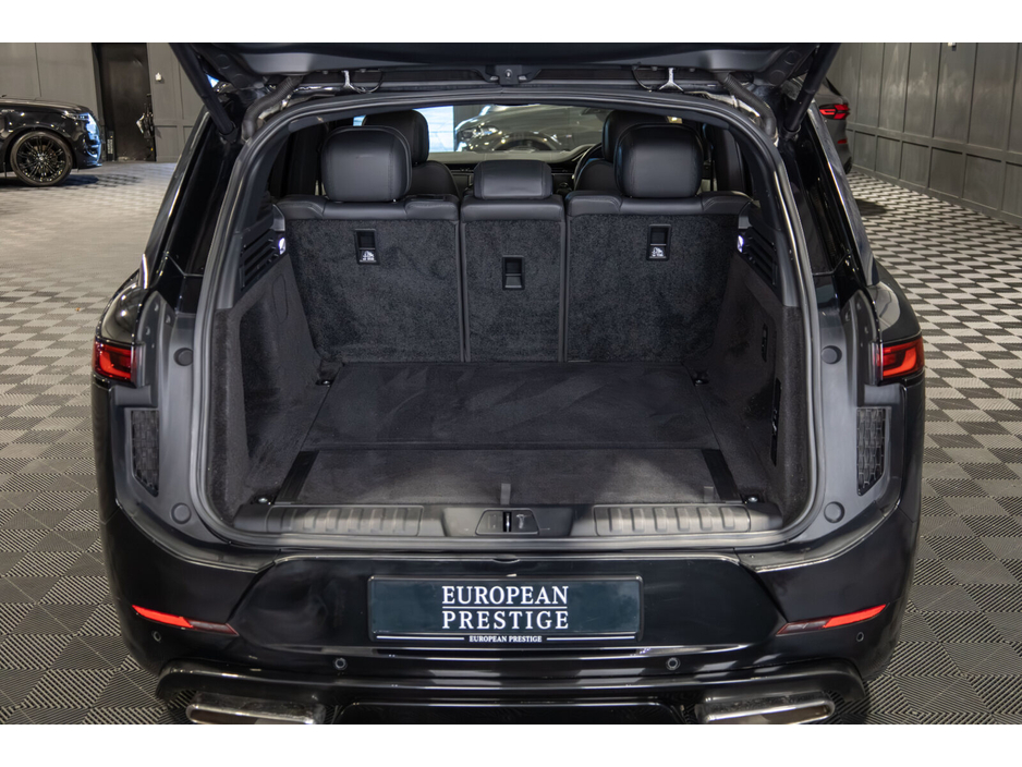 2023 Land Rover Range Rover Sport - image 13