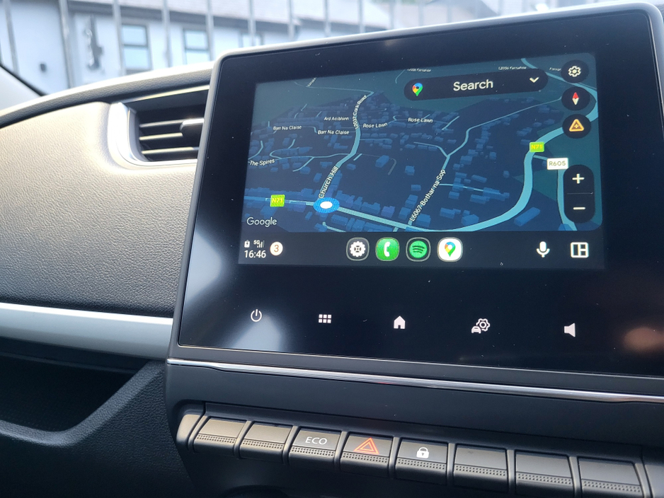 2022 Renault Zoe Iconic Rapid Charge 50Kwh R135, Long Range, Full Renault History €14,950