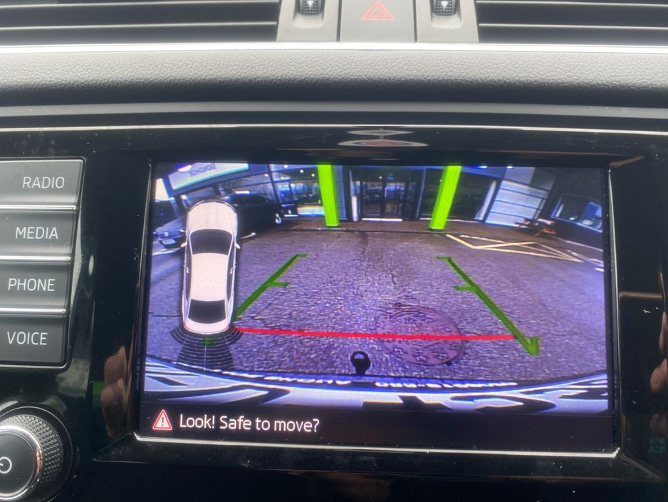 2017 Skoda Octavia - image 21