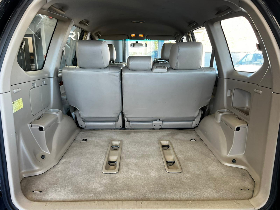 2007 Toyota Landcruiser - image 16