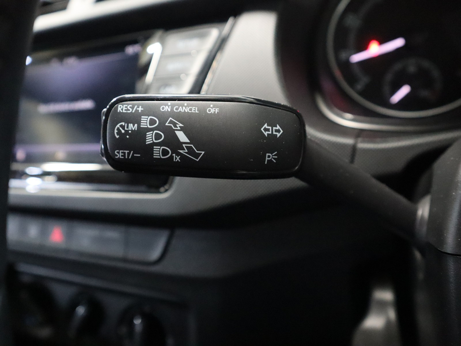 2021 Skoda Fabia - image 17