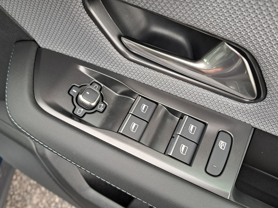 2026 Opel Grandland - image 32