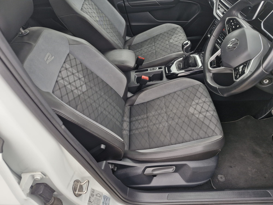 2022 Volkswagen T-Roc - image 16