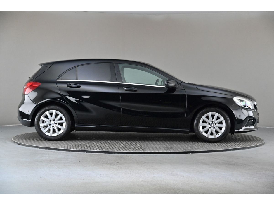 2016 Mercedes-Benz A Class A180 *HALF LEATHER MEMO SPORT SEATS*REVERSE CAM* €16,480