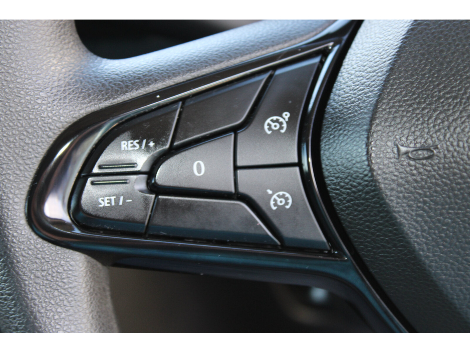 2023 Renault Kangoo - image 22