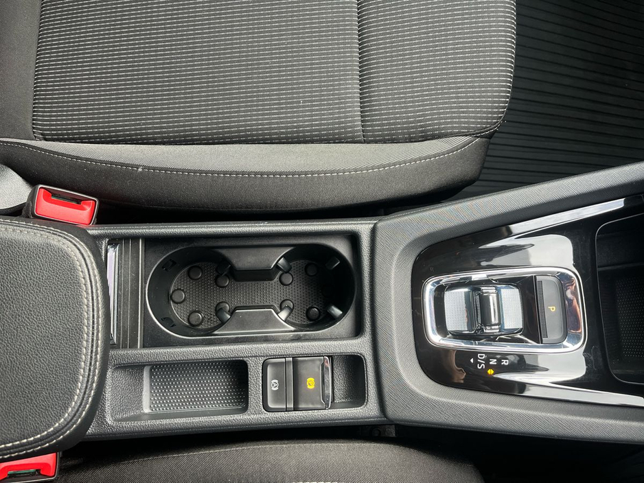 2023 Skoda Octavia - image 23