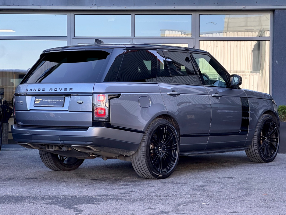 2020 Land Rover Range Rover - image 4