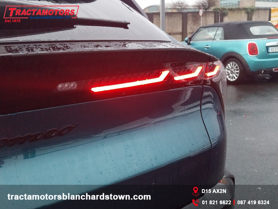 2025 Alfa Romeo Junior IBRIDA 1.2 136BHP MHEV 5 €35,999