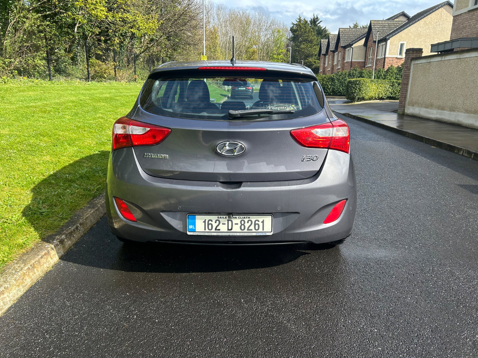 2016 Hyundai i30 - image 4