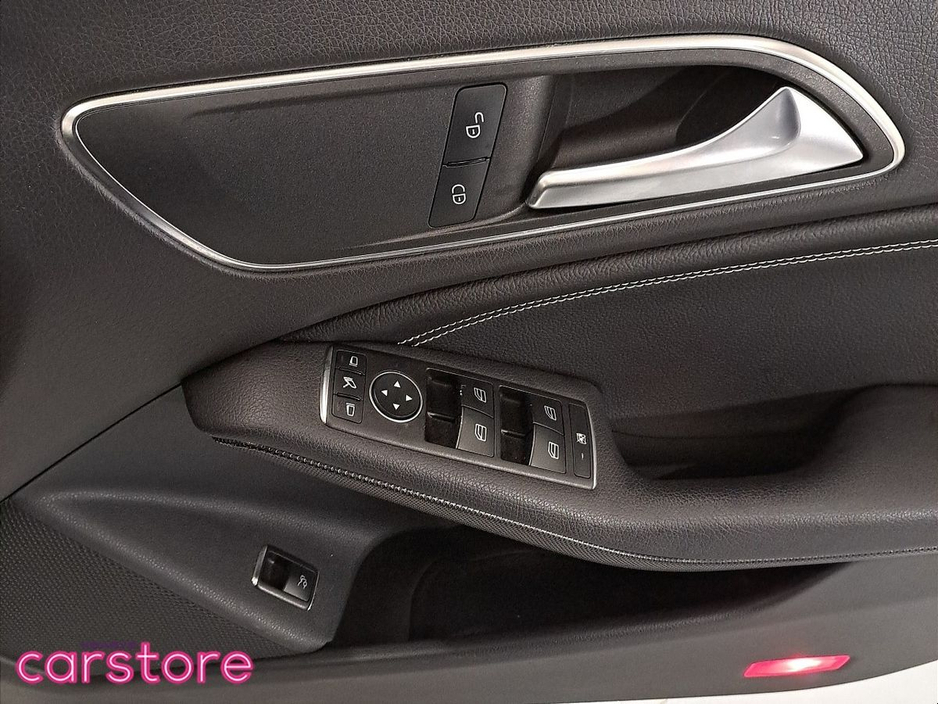 2018 Mercedes-Benz CLA Class - image 16