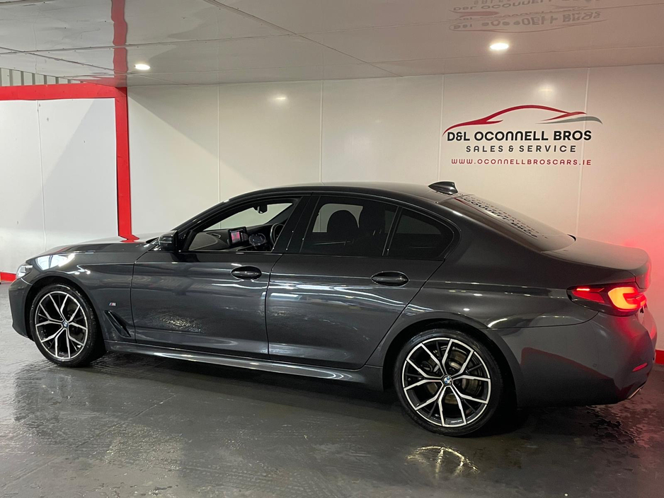 2022 BMW 5 Series - image 8